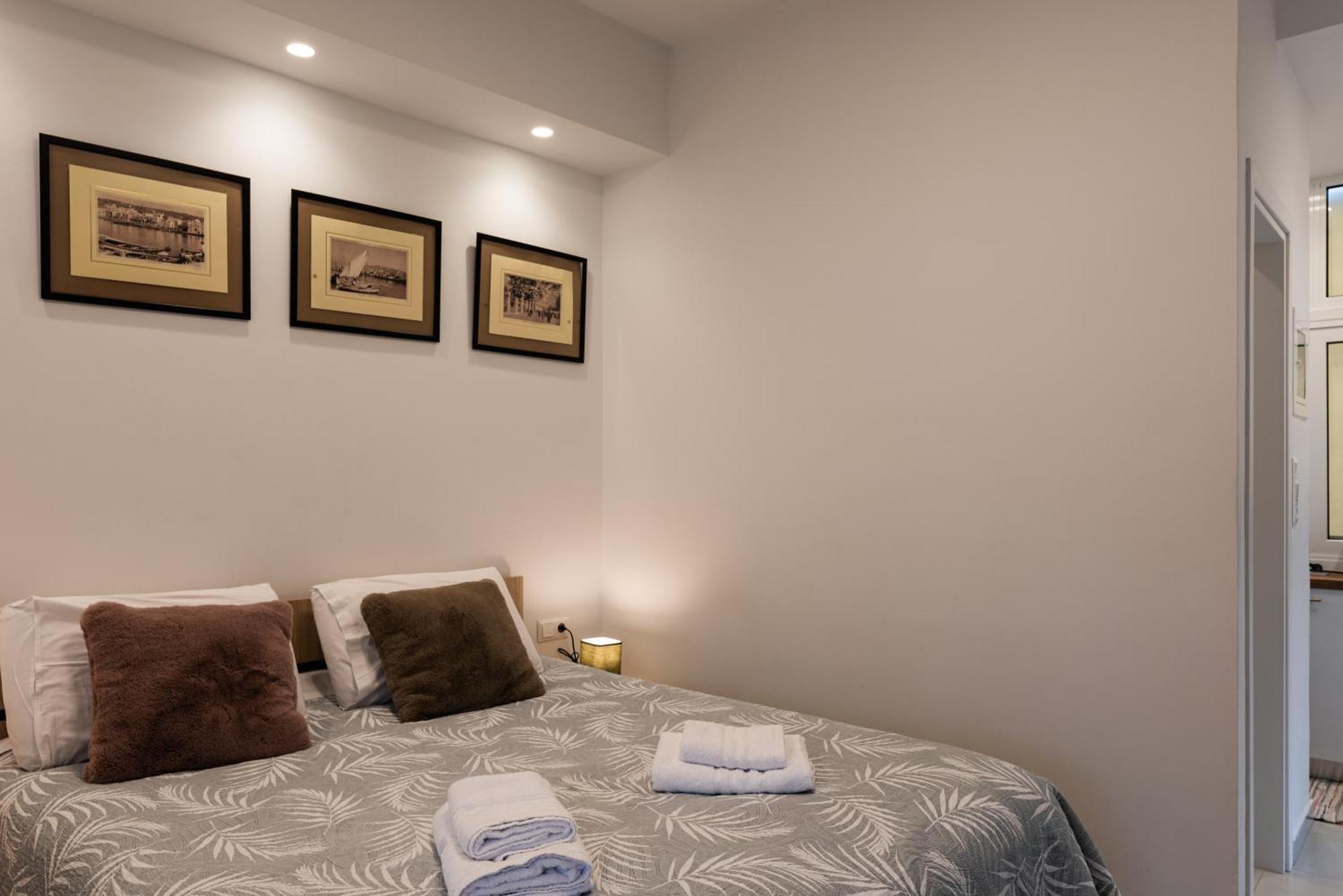 Modern Studio Apartment B Atene Esterno foto